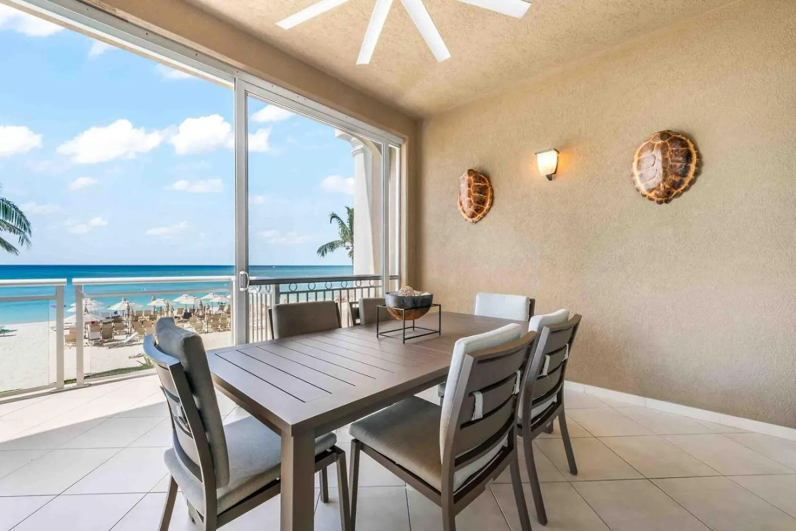 ג'ורג' טאון Beachcomber 07 איי קיימן